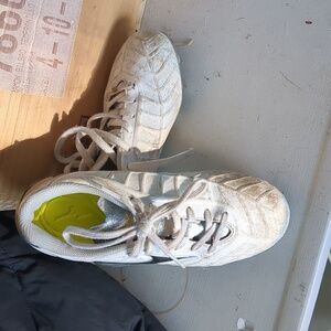 Mizuno soccer cleats size 2